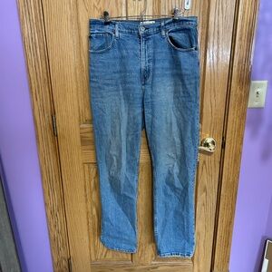 Abercrombie & Fitch women’s Straight Blue Jeans